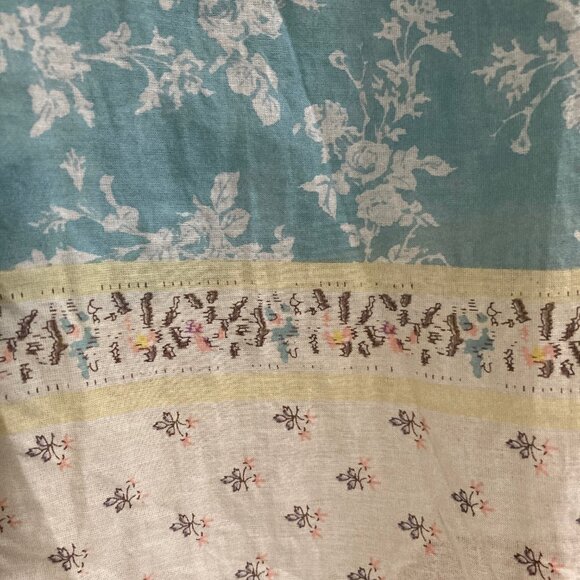 Elie Tahari Sleeveless Blouse with Camisole - Medium - Blue and Yellow Pattern - Picture 11 of 15